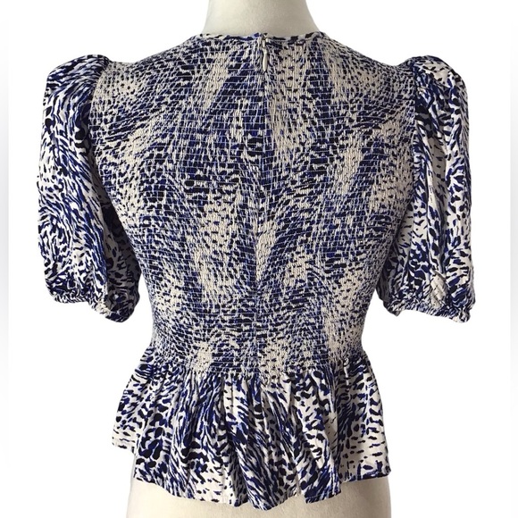 Express Animal Print Puff Sleeve Smocked Blouse Size Small - Picture 3 of 6